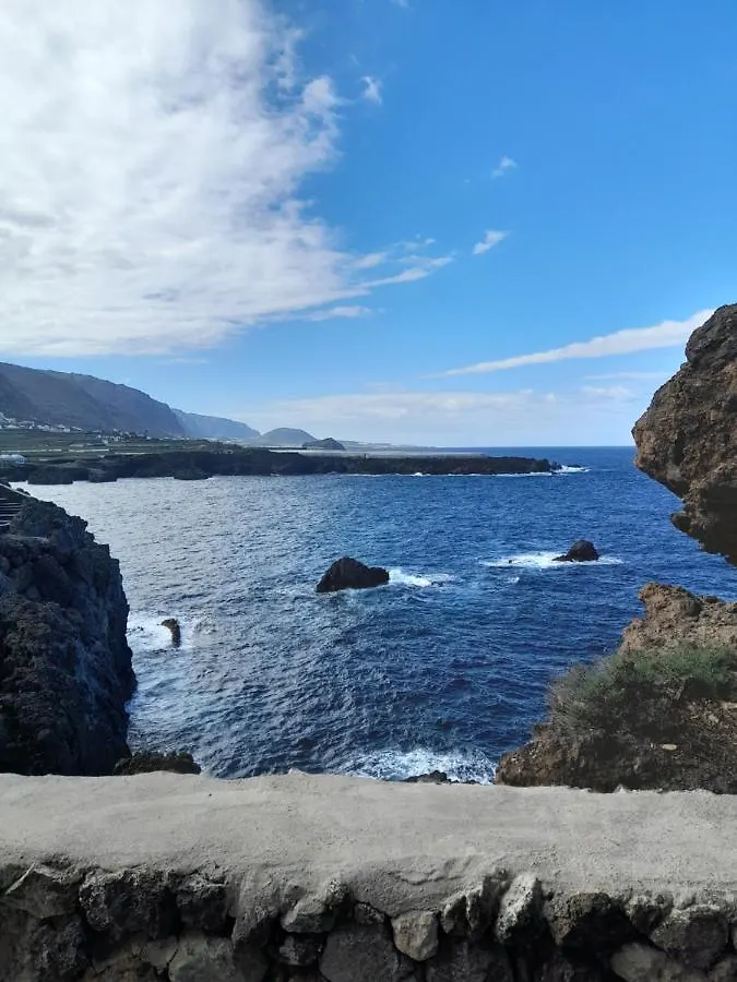 公寓 Monis Rooms,Apartment Holidays Green Tenerife Playa San Marcos 伊科德·德·洛斯·维诺斯